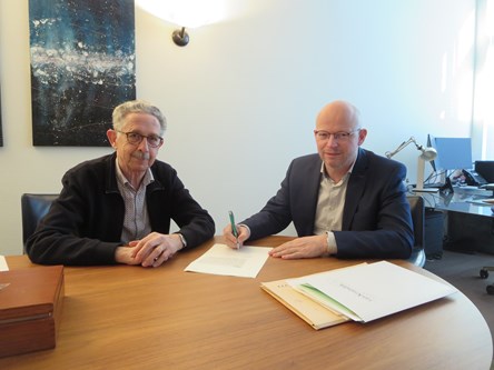 Ondertekening Statuten
